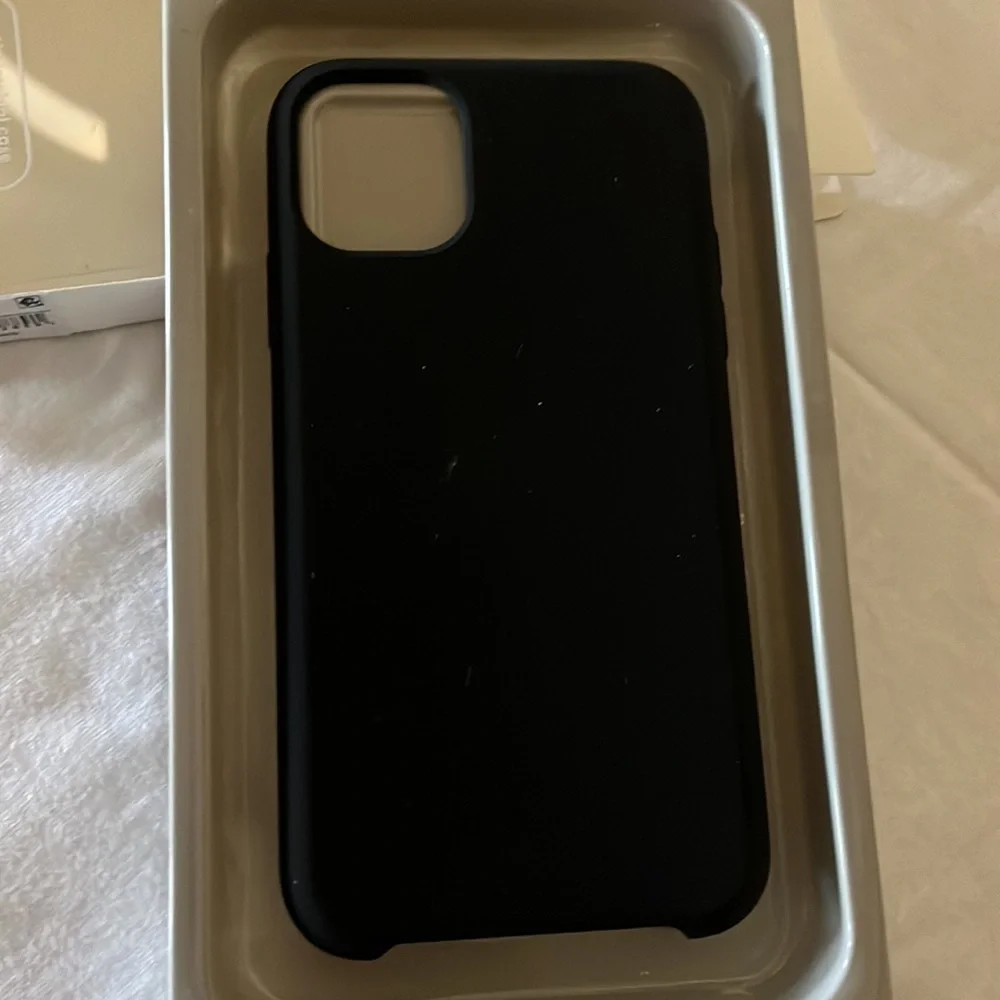 Heyday iPhone 11, XR soft touch black cell phone case.